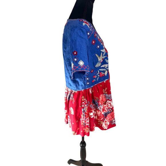 John Mark Women Chambray Blue Red Floral Embroidered Linen Cottage Peasant Top M - Picture 4 of 9